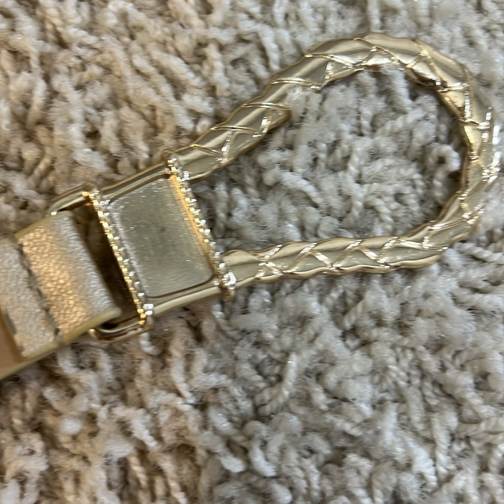NWOT CHICO’S Faux Leather Gold Metallic Belt with Gold Buckle - M/L - Picture 11 of 11